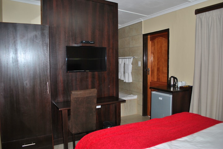 North West Accommodation at Amaris Guesthouse | Viya