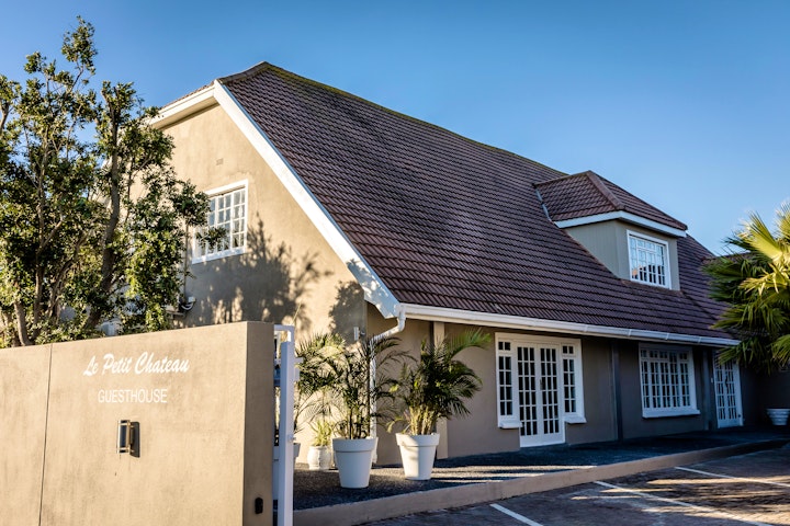 Cape Town Accommodation at Le Petit Chateau Guest House | Viya
