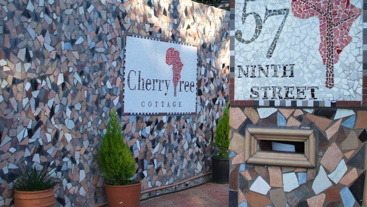  at Cherry Tree Cottage Linden B&B | TravelGround