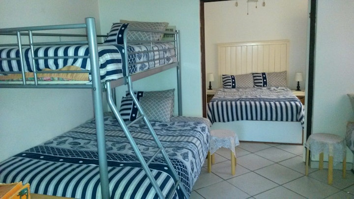 KwaZulu-Natal Accommodation at Seascape Lodge 38 Uvongo | Viya