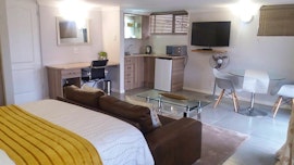 Gqeberha (Port Elizabeth) Accommodation at Bhotani-on-Newton Lodge | Viya