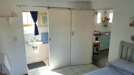 Struisbaai Accommodation at Vidi's Place | Viya