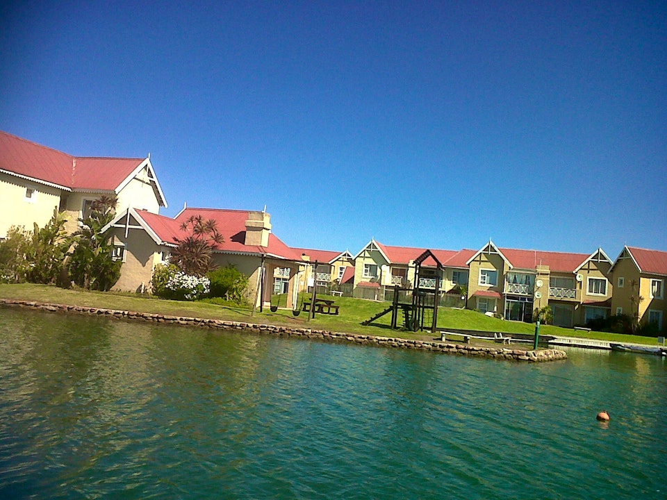 Jeffreys Bay Accommodation at  | Viya