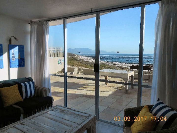 Cape Town Accommodation at Watersedge 3 | Viya
