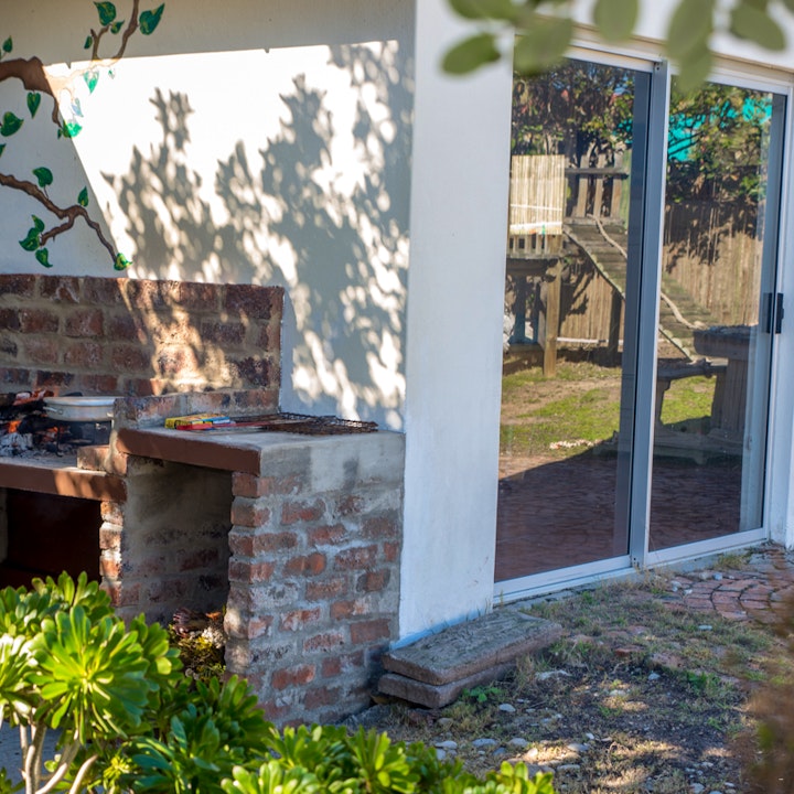 Overberg Accommodation at Happy Family Guest House | Viya