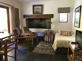 Boland Accommodation at Four Seasons Selfsorg Gastehuis | Viya