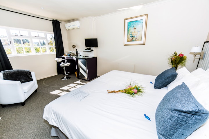Northern Suburbs Accommodation at Le Petit Chateau Guest House | Viya
