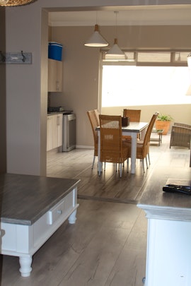 Mossel Bay Accommodation at Point View Self-catering | Viya