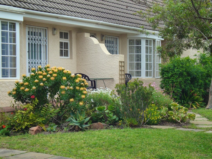 Southern Suburbs Accommodation at 16 Aloe Cottage | Viya