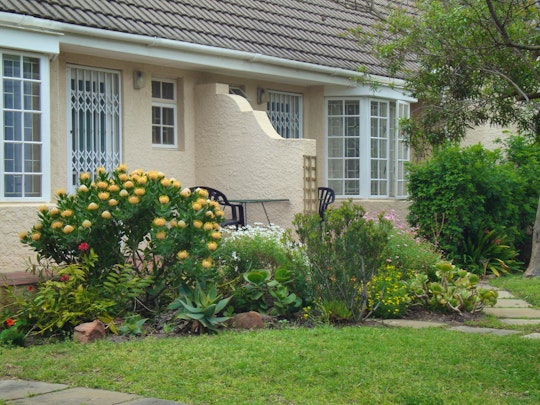 Southern Suburbs Accommodation at  | Viya