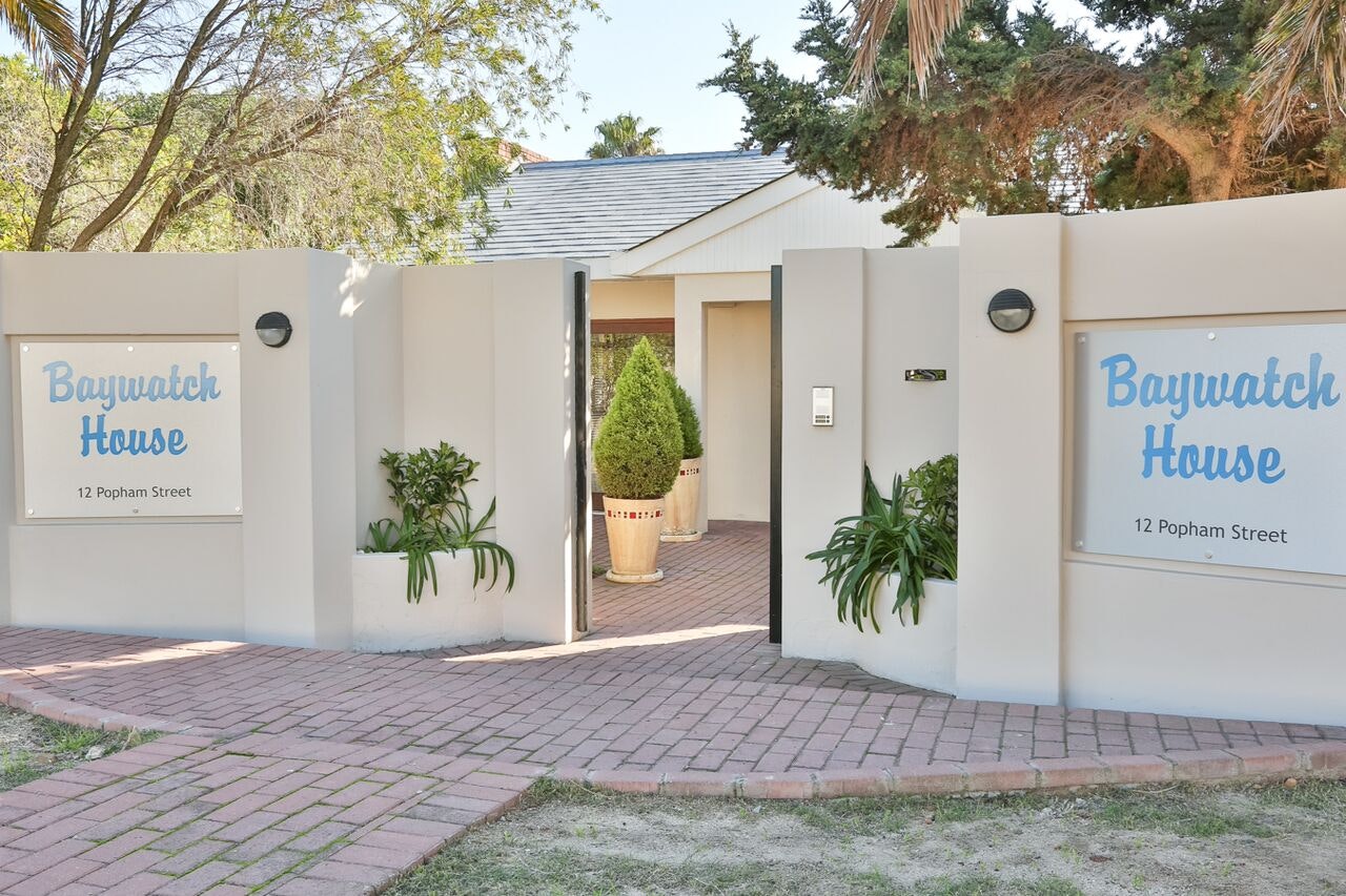 Baywatch Guest House - 