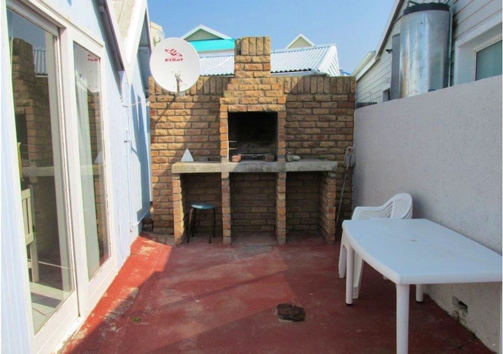 Mossel Bay Accommodation at Dizzy Daisy | Viya