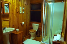 West Coast Accommodation at Log Home | Viya