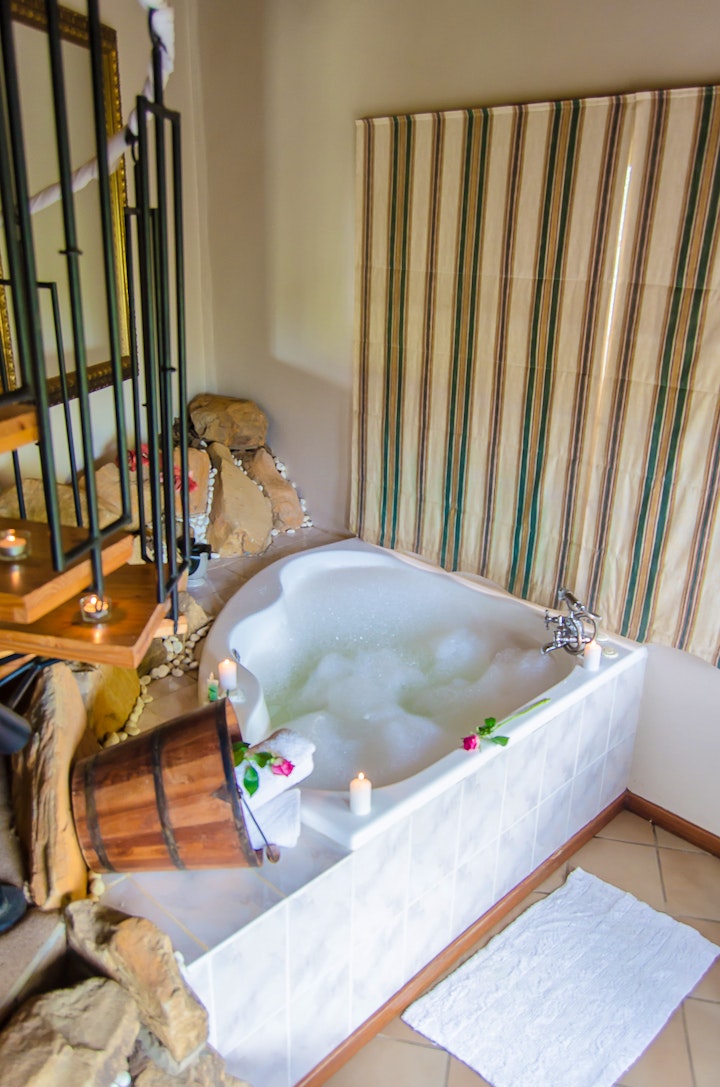 KwaZulu-Natal Accommodation at Hawklee Country House | Viya