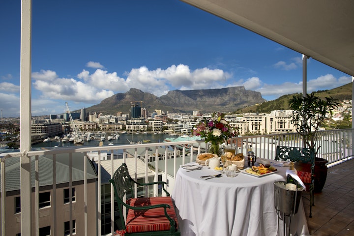 Cape Town Accommodation at The Commodore | Viya