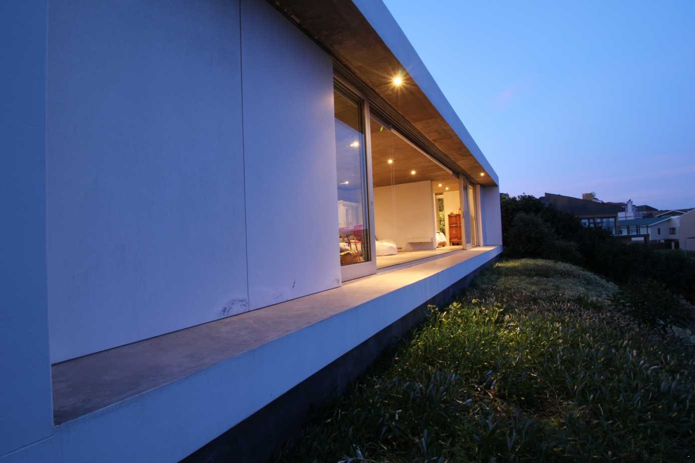 Amazing Modern Beach House