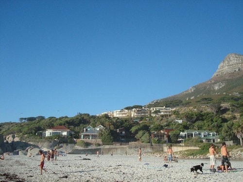 More about Glen Beach LekkeSlaap