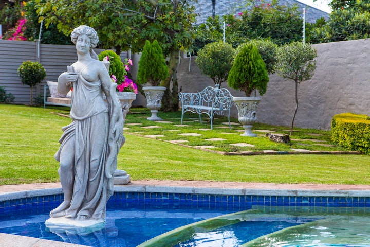 Mpumalanga Accommodation at La Vida Luka - Luxury Guesthouse | Viya