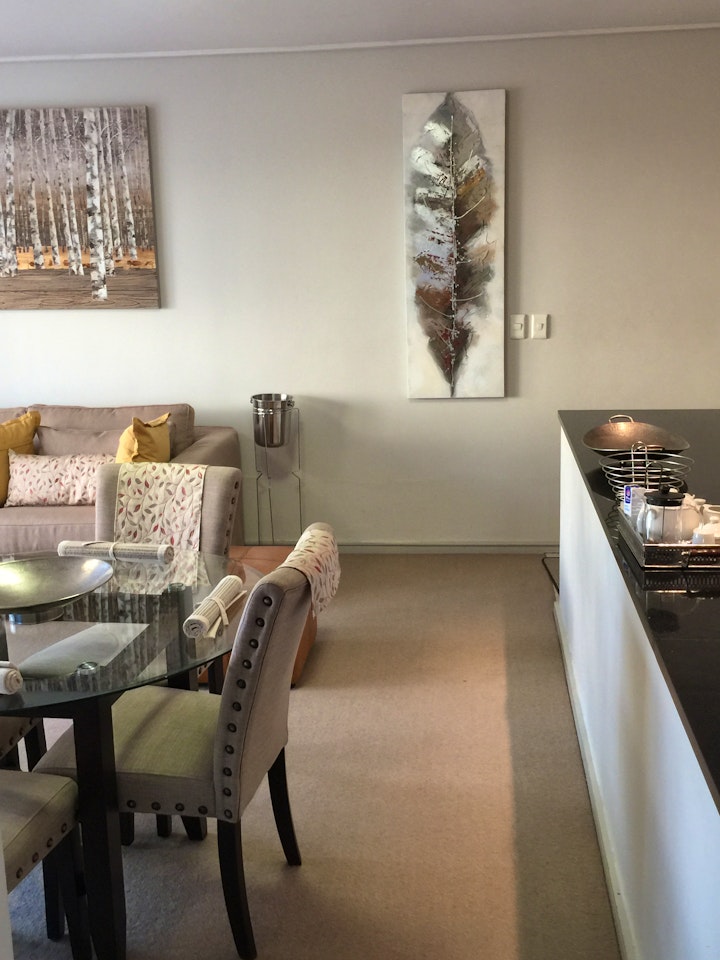 Cape Town Accommodation at Manhattan Suites 508 | Viya