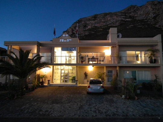 Hermanus Accommodation at  | Viya