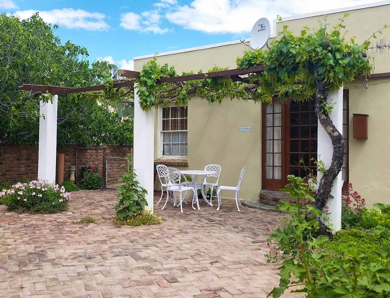 Karoo Accommodation at  | Viya