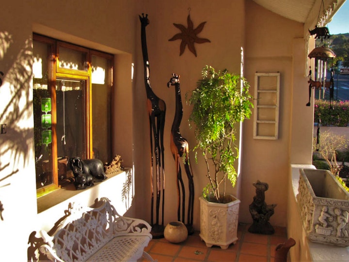 Cape Winelands Accommodation at Squirrels Corner | Viya