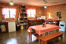 Karoo Accommodation at Bietjie Moeg Self-catering | Viya