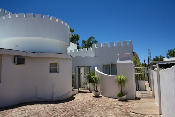 Northern Cape Accommodation at A Chateau de Lux Guest House | Viya