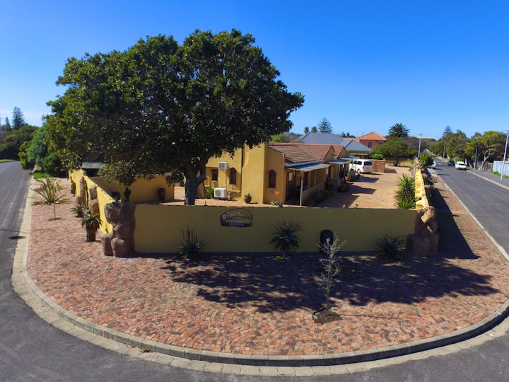 Western Cape Accommodation at Flintstones Guest House - Cape Town | Viya