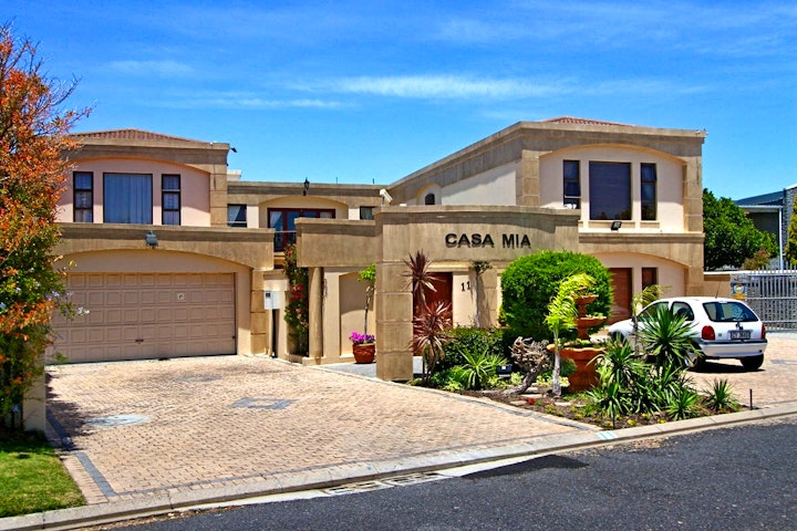 Cape Town Accommodation at Casa Mia Guest House | Viya