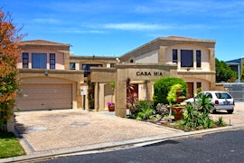 Bloubergstrand Accommodation at Casa Mia Guest House | Viya