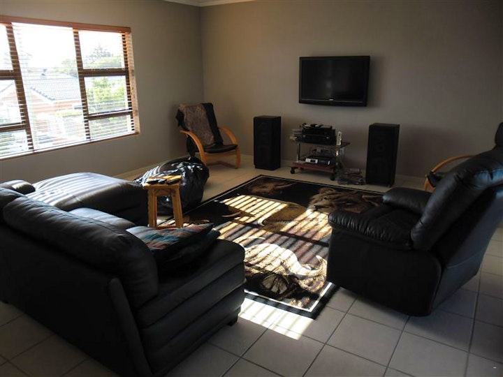 Western Cape Accommodation at Navine's Homestay | Viya