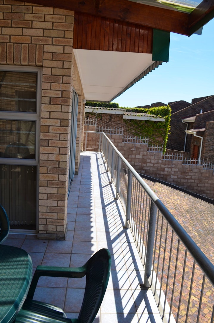 Sarah Baartman District Accommodation at Surfpoint 9 | Viya