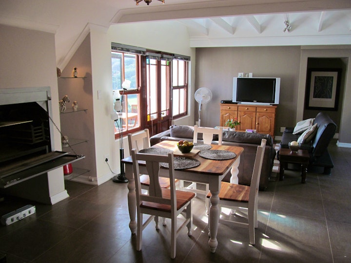 Cape Town Accommodation at 6 Gousblom Luxury flat | Viya