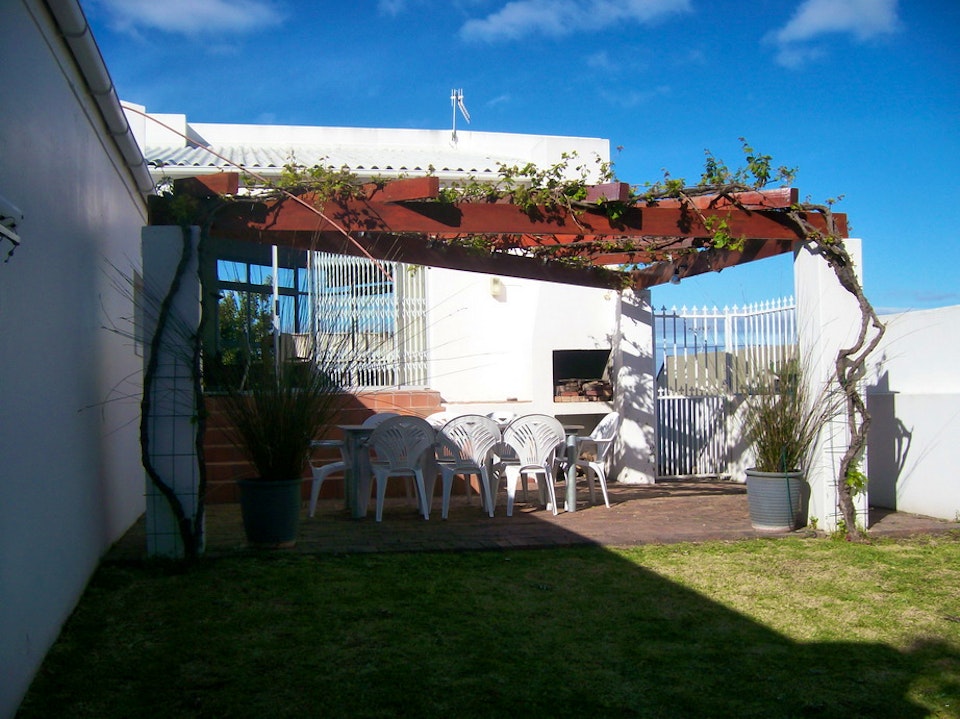 Hermanus Accommodation at  | Viya