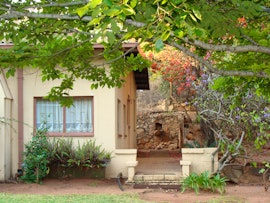 North West Accommodation at Kettle Guest Lodge Rustenburg | Viya