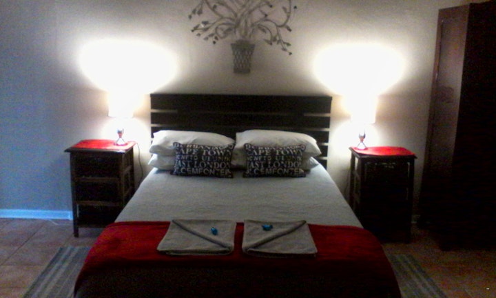 Karoo Accommodation at Linda's Guest House | Viya