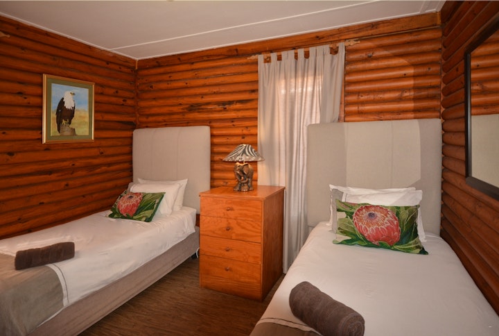 North Coast Accommodation at Sunset Lodge Log Cabins | Viya