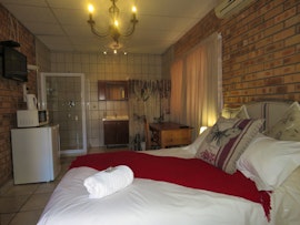 Kalahari Accommodation at  | Viya