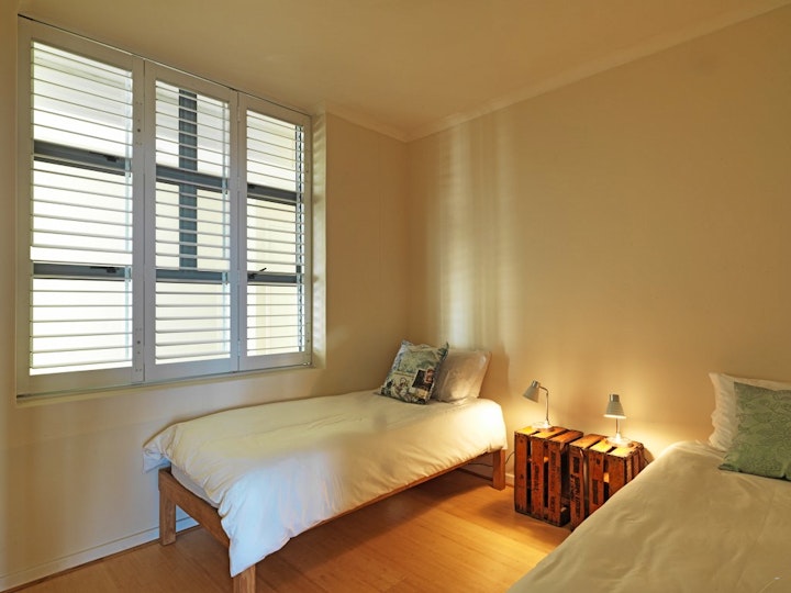 Southern Suburbs Accommodation at Surferscorner Self-catering Apartments | Viya