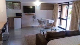 Gqeberha (Port Elizabeth) Accommodation at Bhotani-on-Newton Lodge | Viya