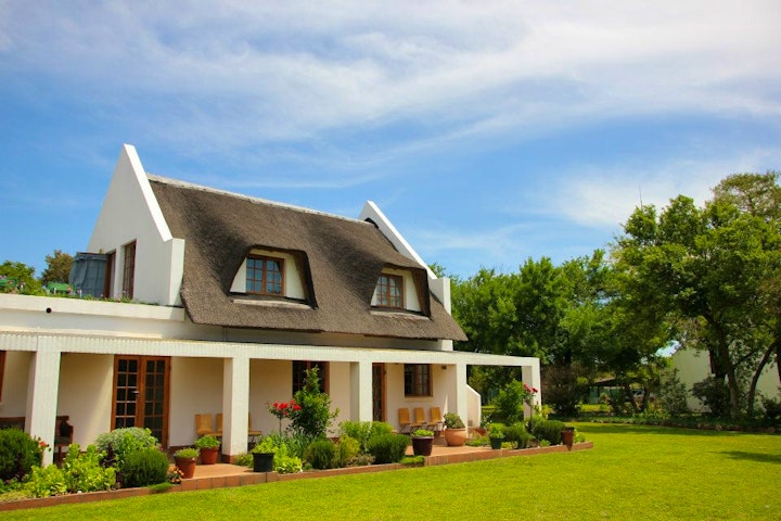 West Rand Accommodation at Mokoya Lodge | Viya