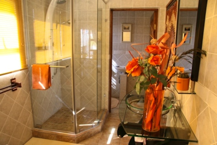 Hartbeespoort Accommodation at Ponciana Superior Guesthouse | Viya