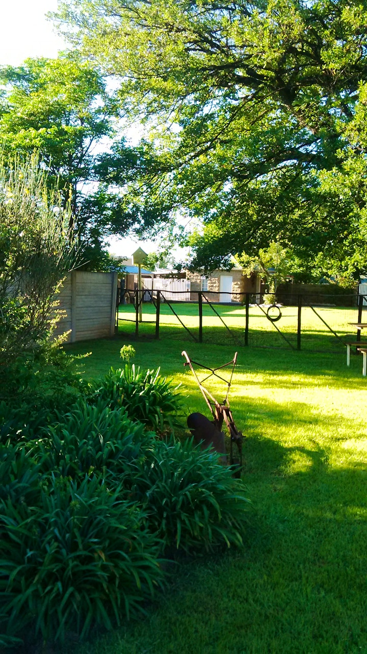 Border Area Accommodation at Old Oaks Bed & Breakfast | Viya