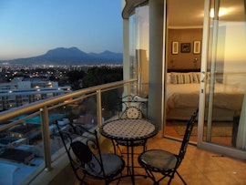 Cape Town Accommodation at Wavecrest 1001 | Viya