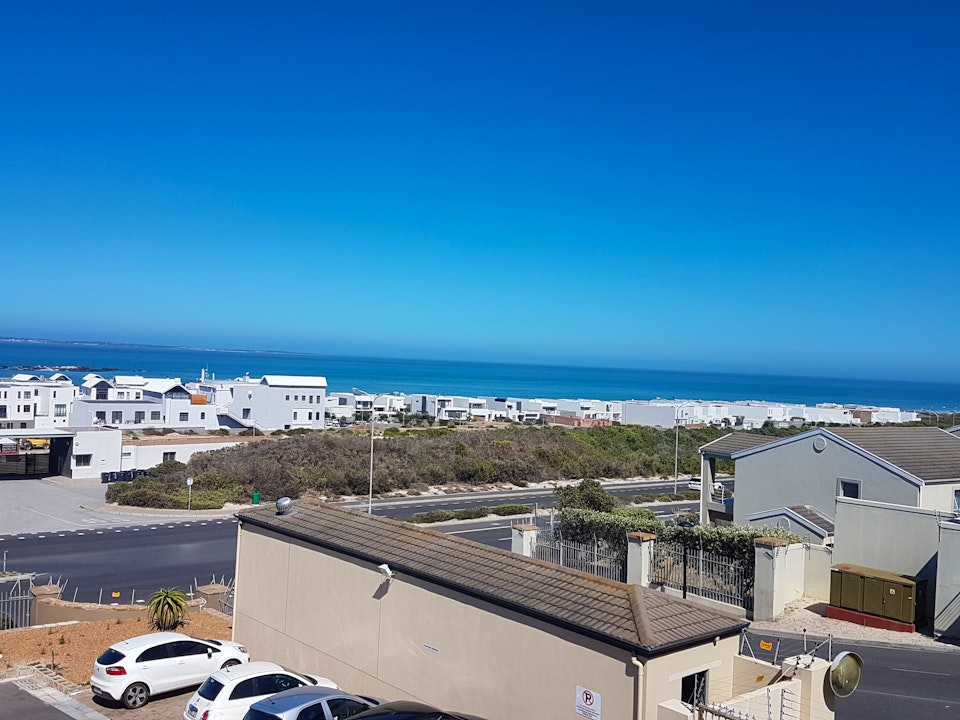 Bloubergstrand Accommodation at  | Viya