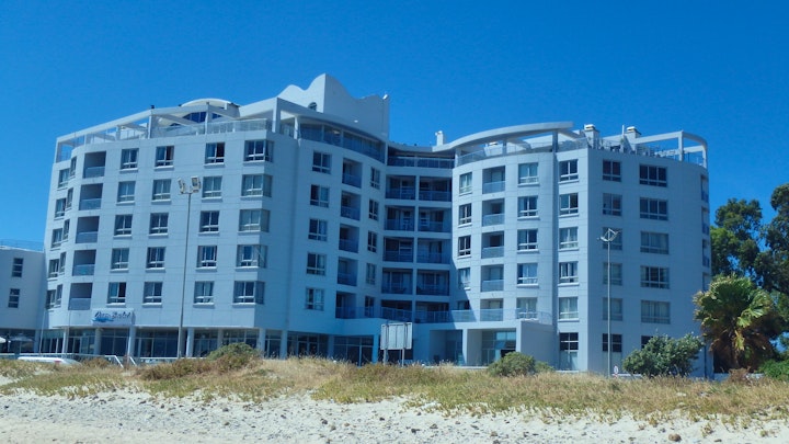 Cape Town Accommodation at Ocean Breeze Hotel | Viya