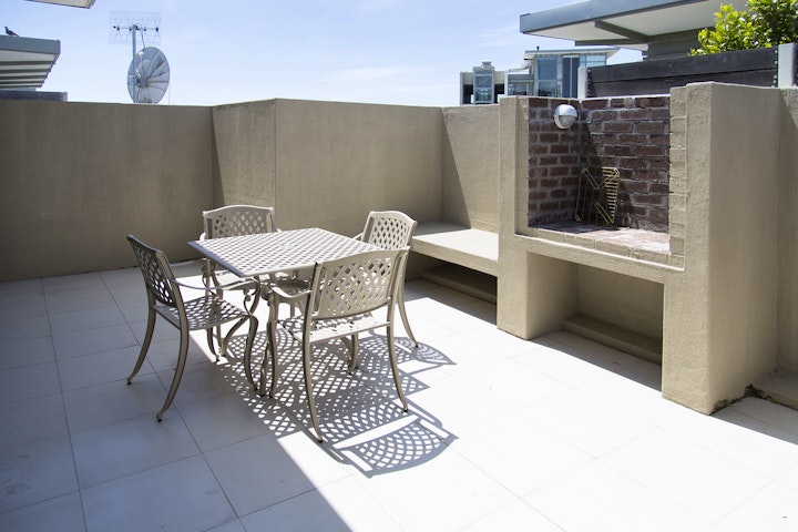 Western Cape Accommodation at The Quadrant Penthouse Apartment A406 | Viya