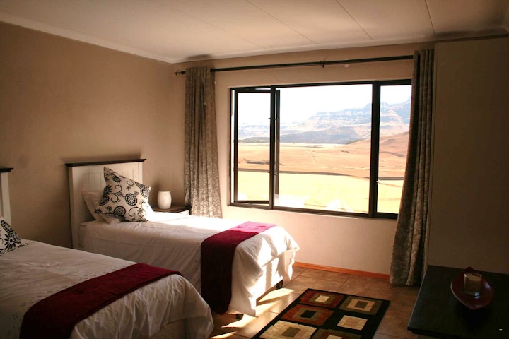 Drakensberg Accommodation at Hilltop Cottage | Viya