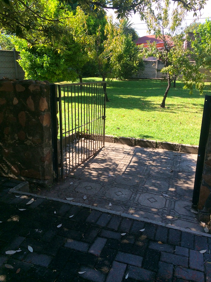 Northern Free State Accommodation at Green Door Cottage - Venus Street | Viya